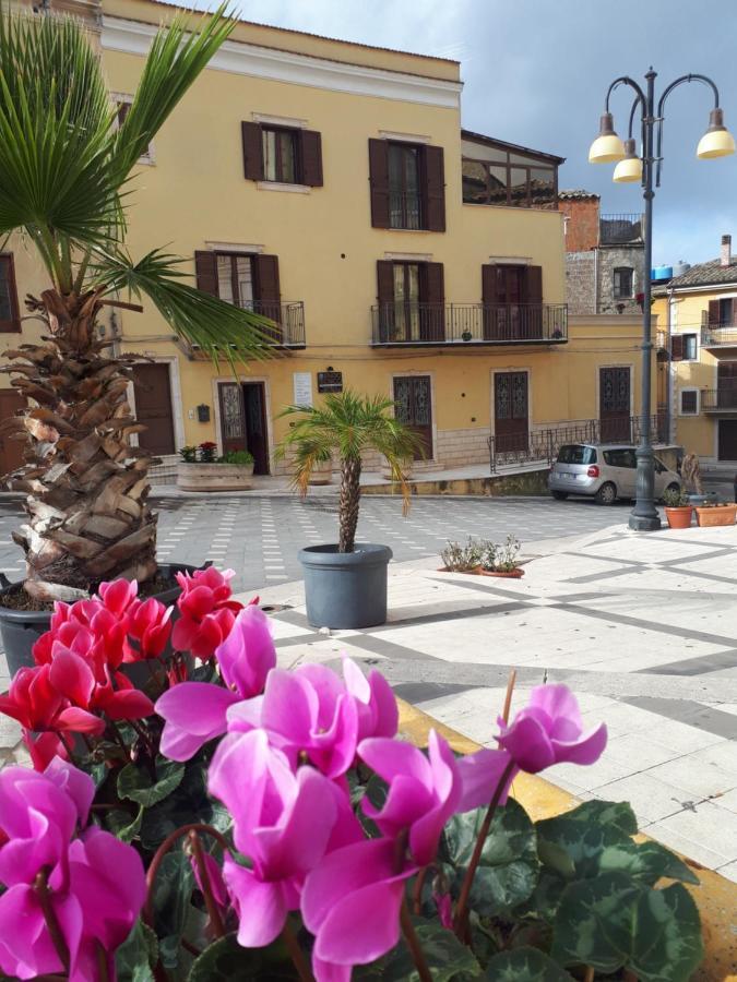 Casa Vacanza "La Chiazza Di Grutti" Grotte  Exteriör bild