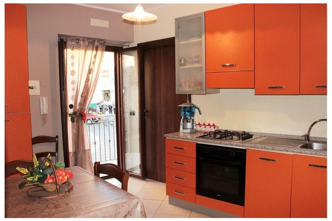 Casa Vacanza "La Chiazza Di Grutti" Grotte  Exteriör bild