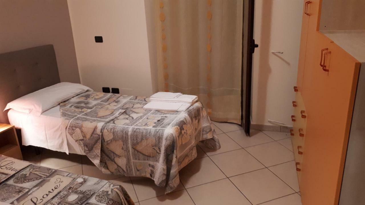 Casa Vacanza "La Chiazza Di Grutti" Grotte  Exteriör bild
